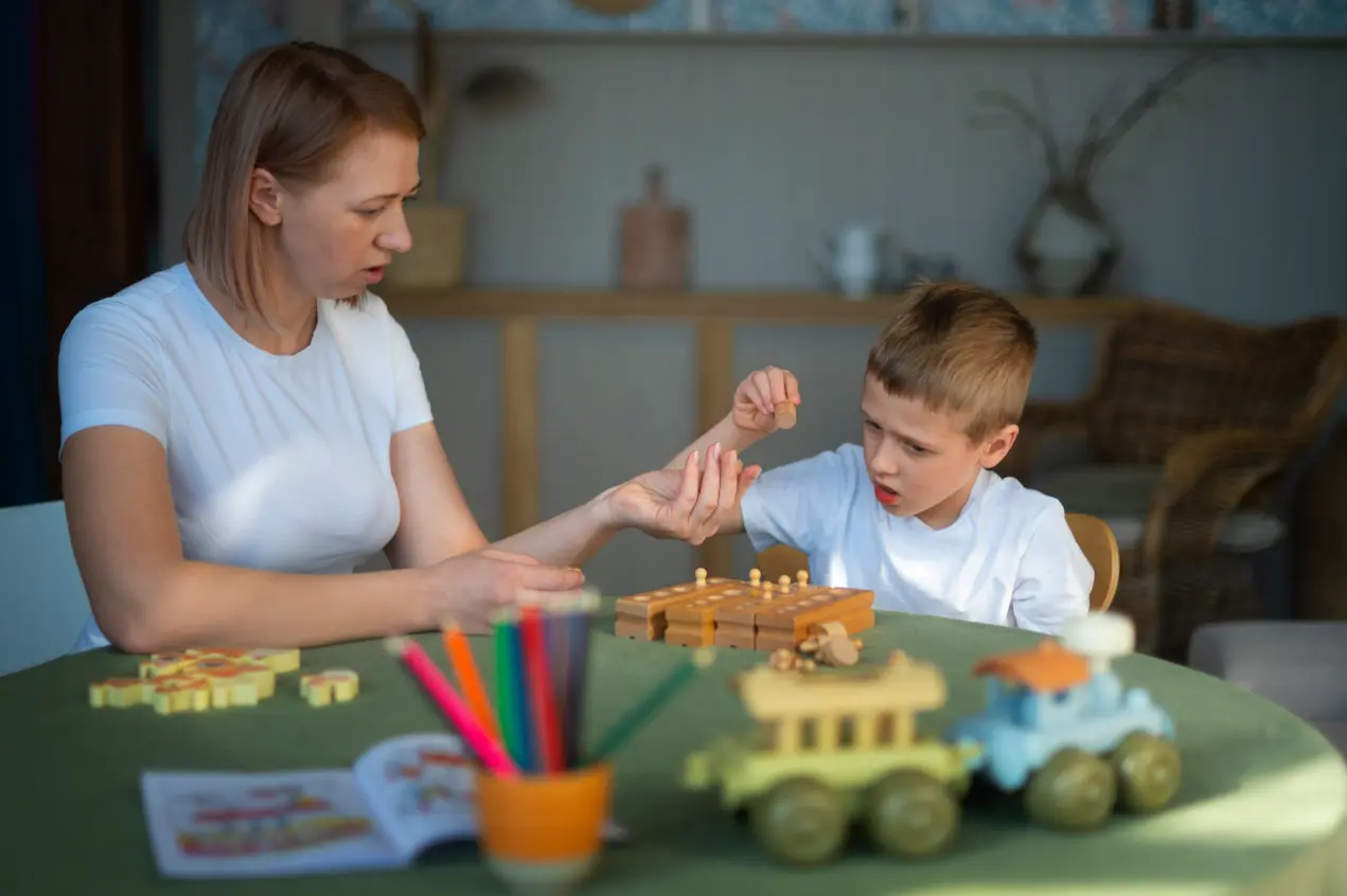Low Functioning Autism_ Symptoms, Challenges & How to Provide the Best Support